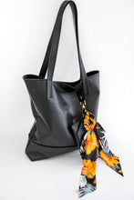 Load image into Gallery viewer, SOTÖVA Leather Tote Bag
