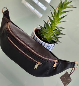 ANANÏ Leather Fanny Pack