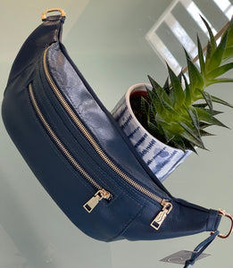 ANANÏ Leather Fanny Pack