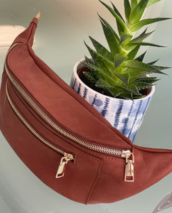 ANANÏ Leather Fanny Pack