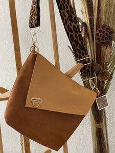 MÏLA Leather Handbag